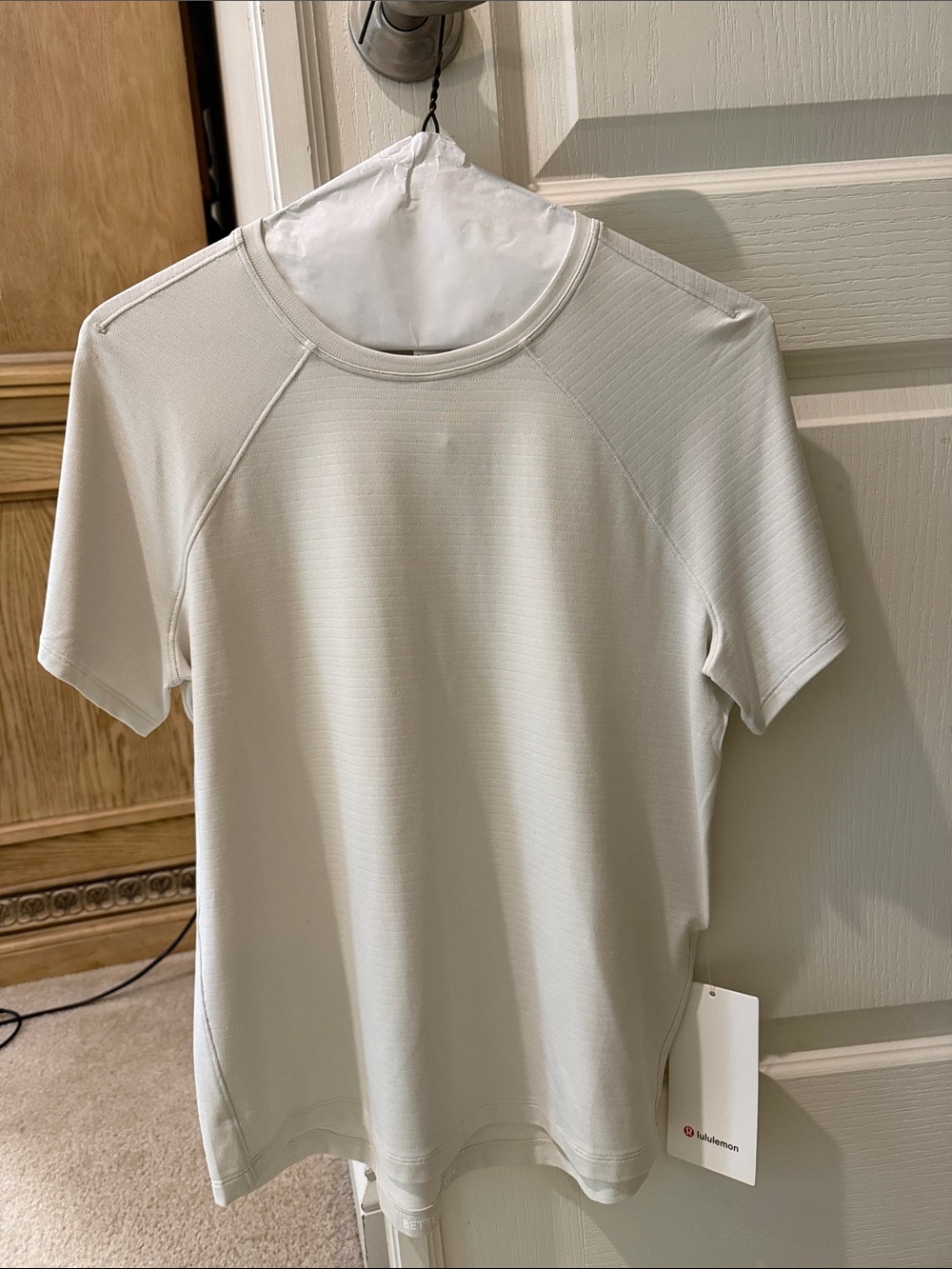 lululemon athletica Men’s Short Sleeve Crew Shirt - Light Cream